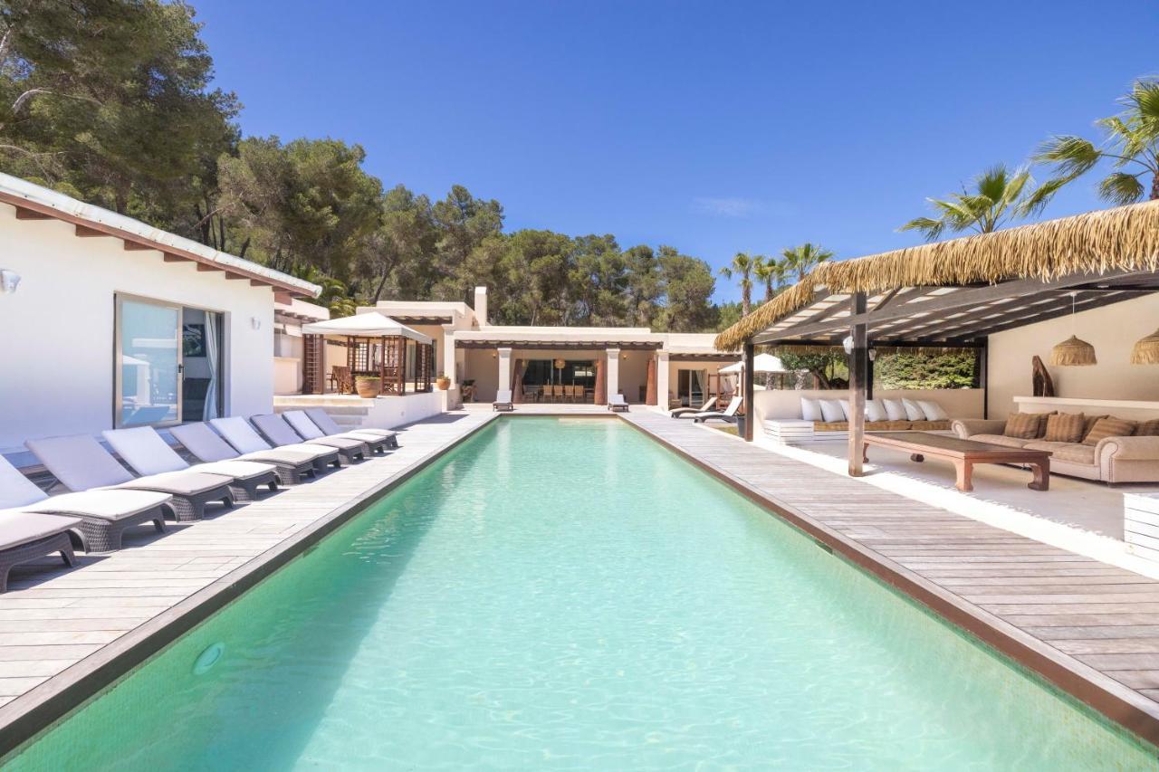 Oasis Villas Complex Cala Llonga  Eksteriør bilde