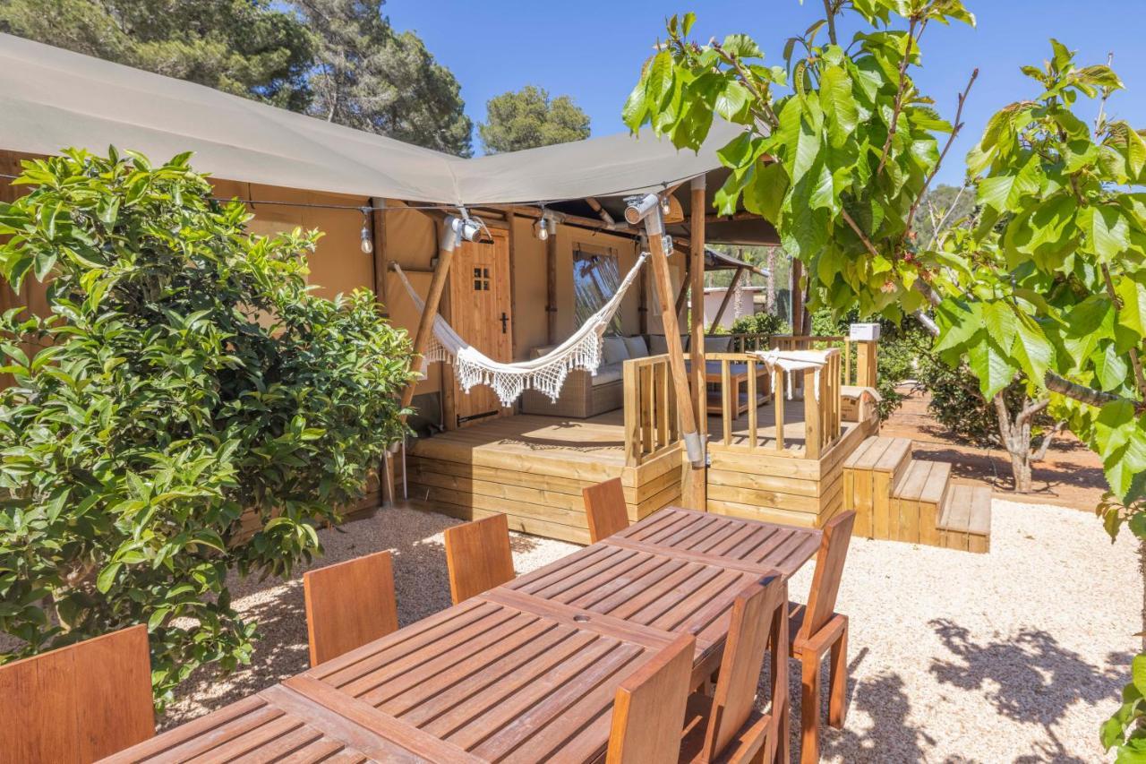 Oasis Villas Complex Cala Llonga  Eksteriør bilde
