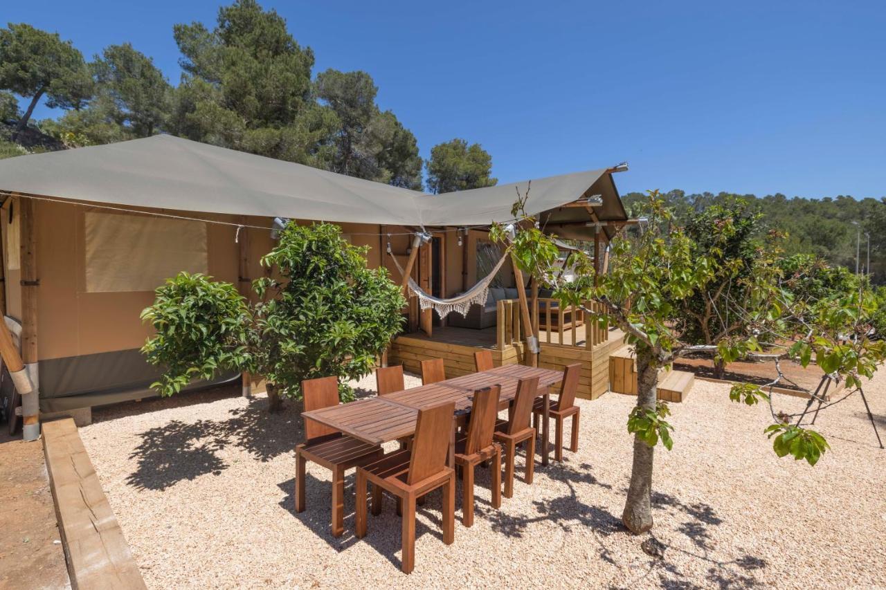 Oasis Villas Complex Cala Llonga  Eksteriør bilde