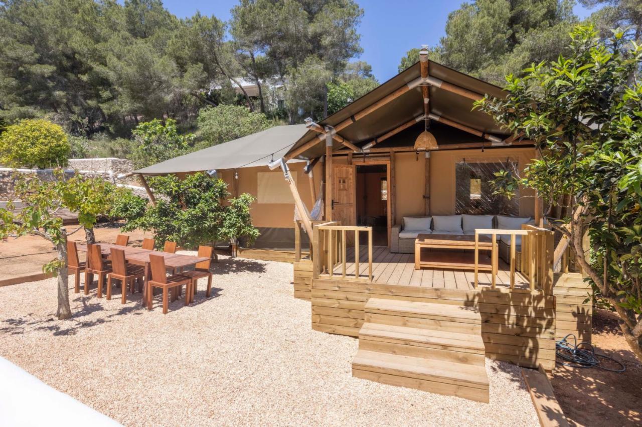 Oasis Villas Complex Cala Llonga  Eksteriør bilde