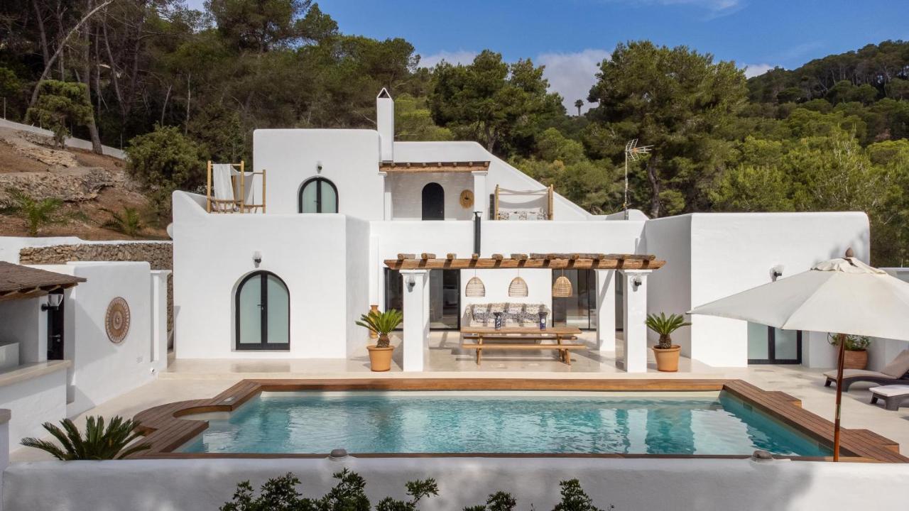 Oasis Villas Complex Cala Llonga  Eksteriør bilde