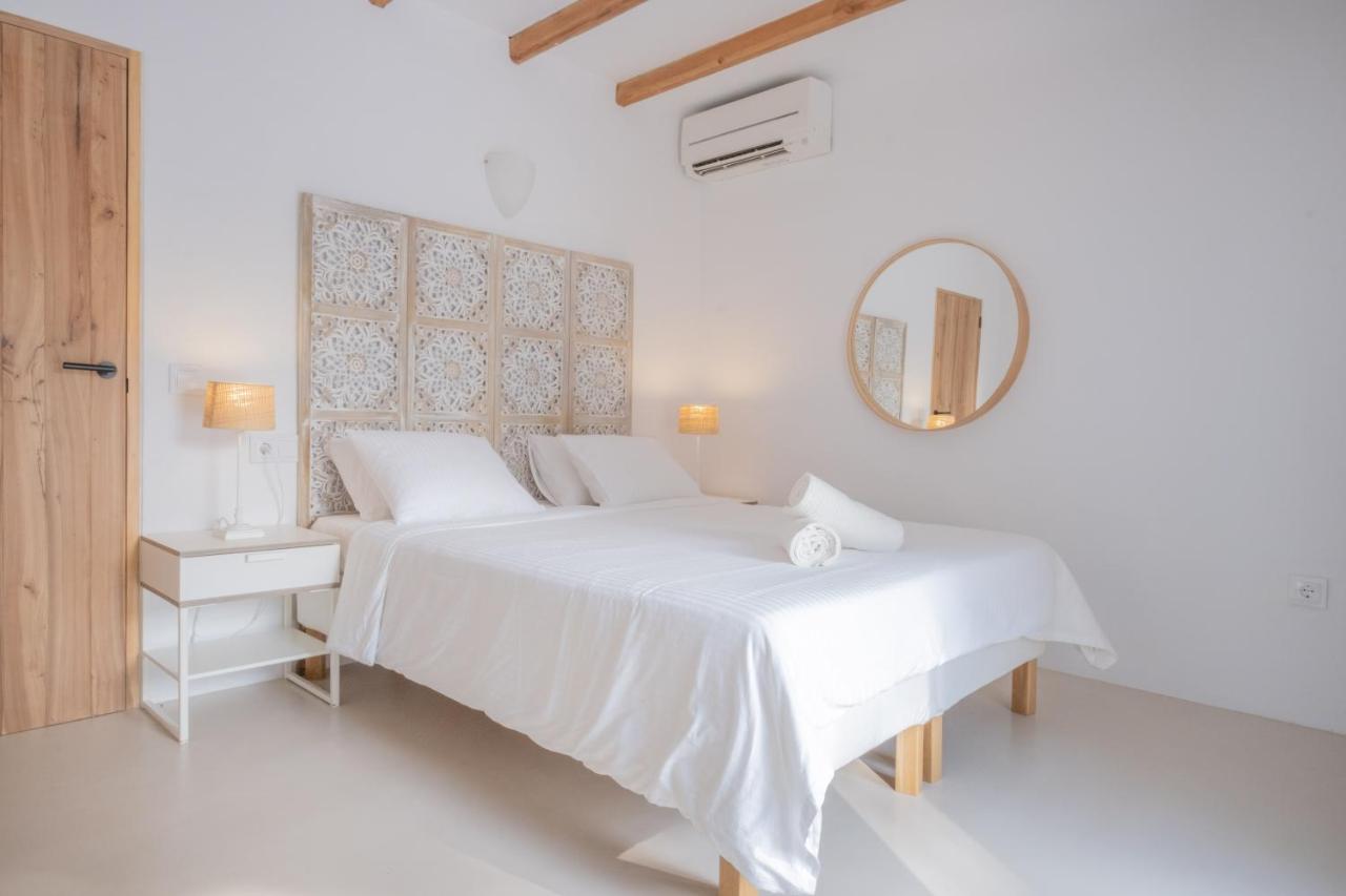 Oasis Villas Complex Cala Llonga  Eksteriør bilde