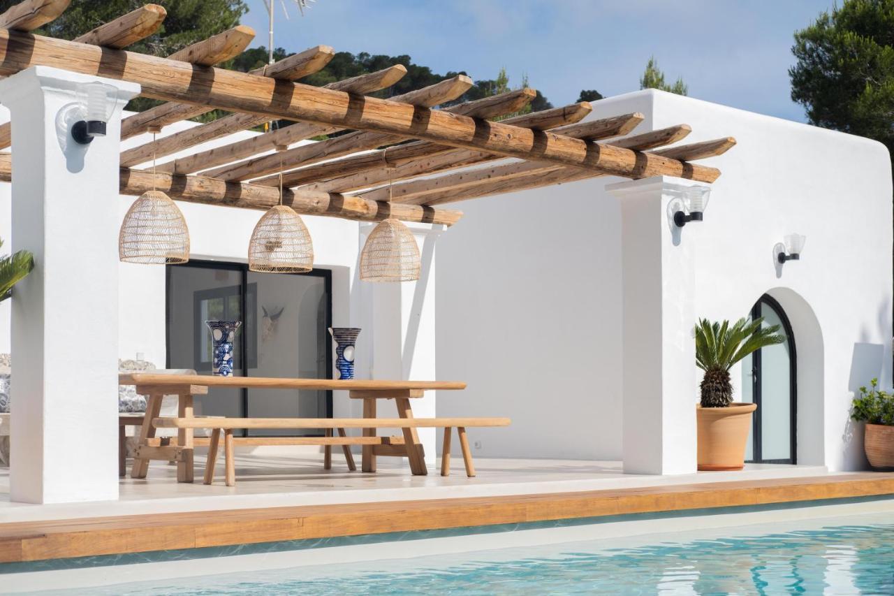 Oasis Villas Complex Cala Llonga  Eksteriør bilde