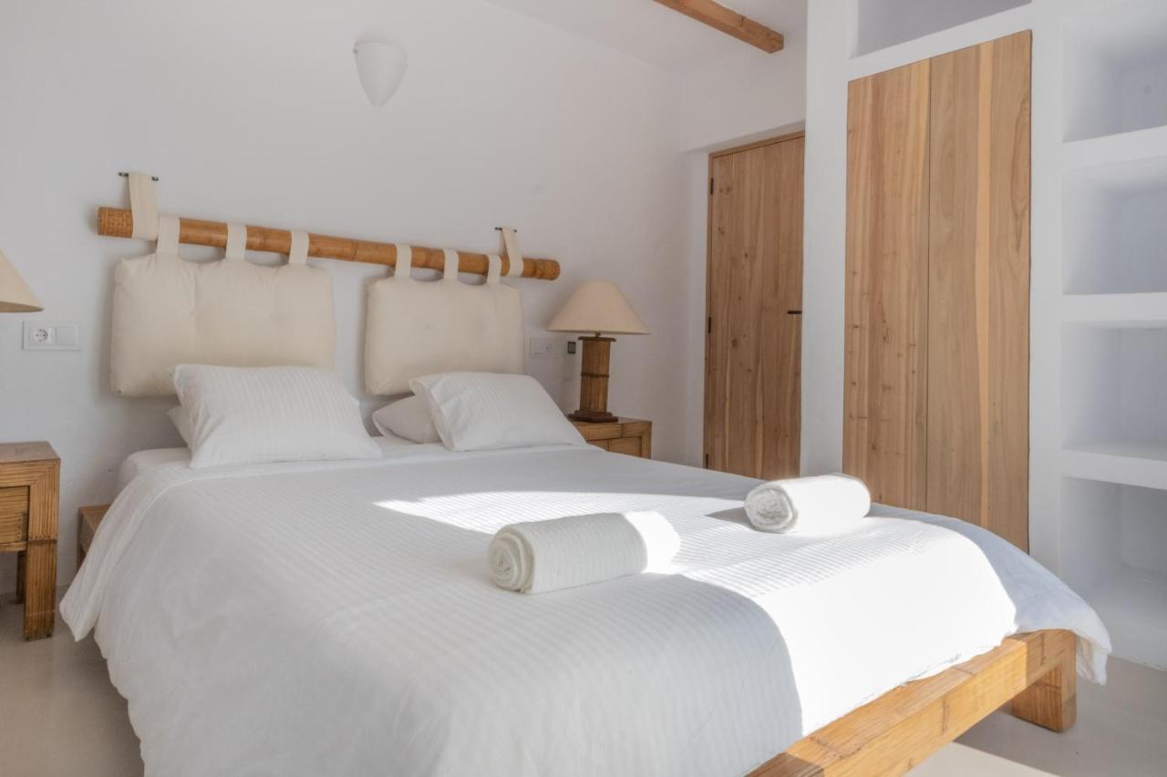Oasis Villas Complex Cala Llonga  Eksteriør bilde