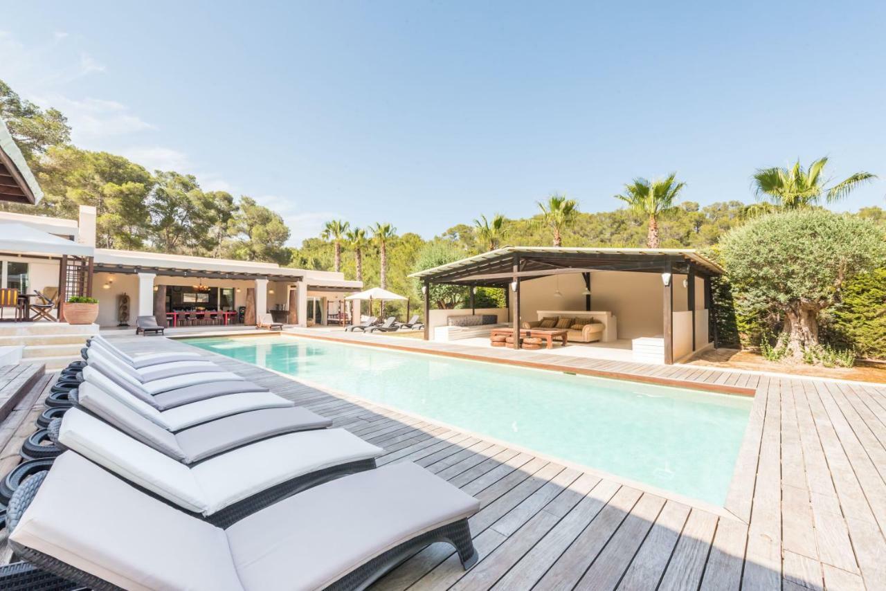 Oasis Villas Complex Cala Llonga  Eksteriør bilde