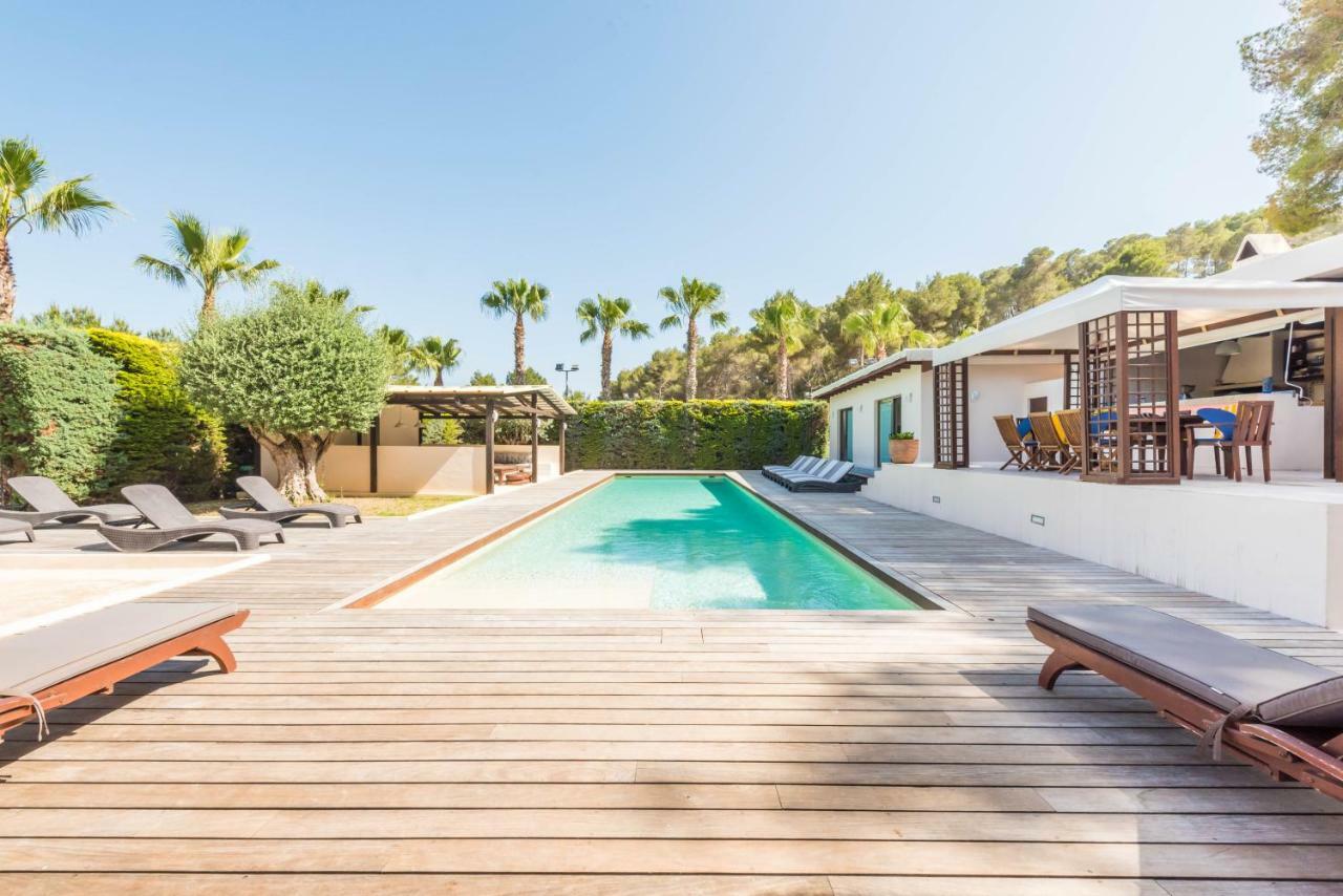 Oasis Villas Complex Cala Llonga  Eksteriør bilde