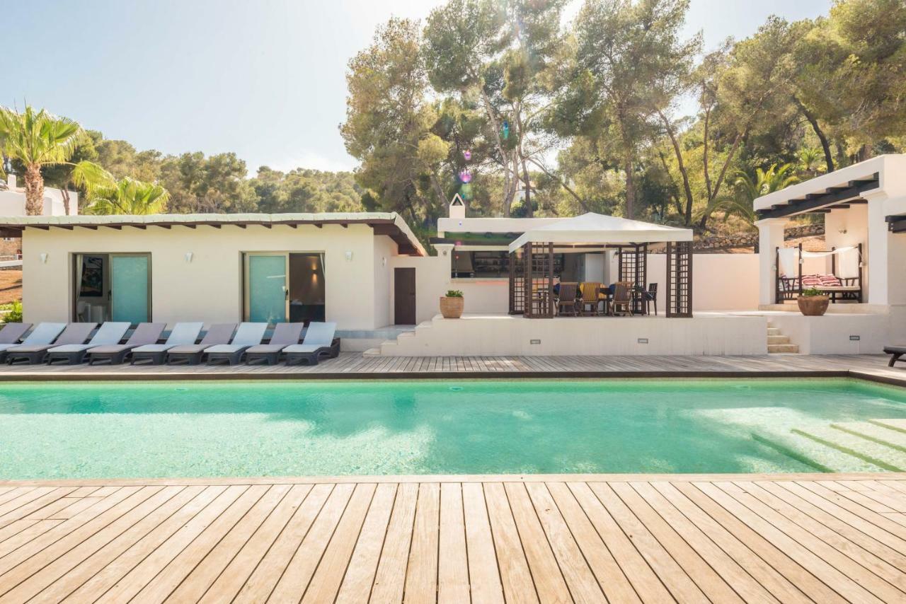 Oasis Villas Complex Cala Llonga  Eksteriør bilde